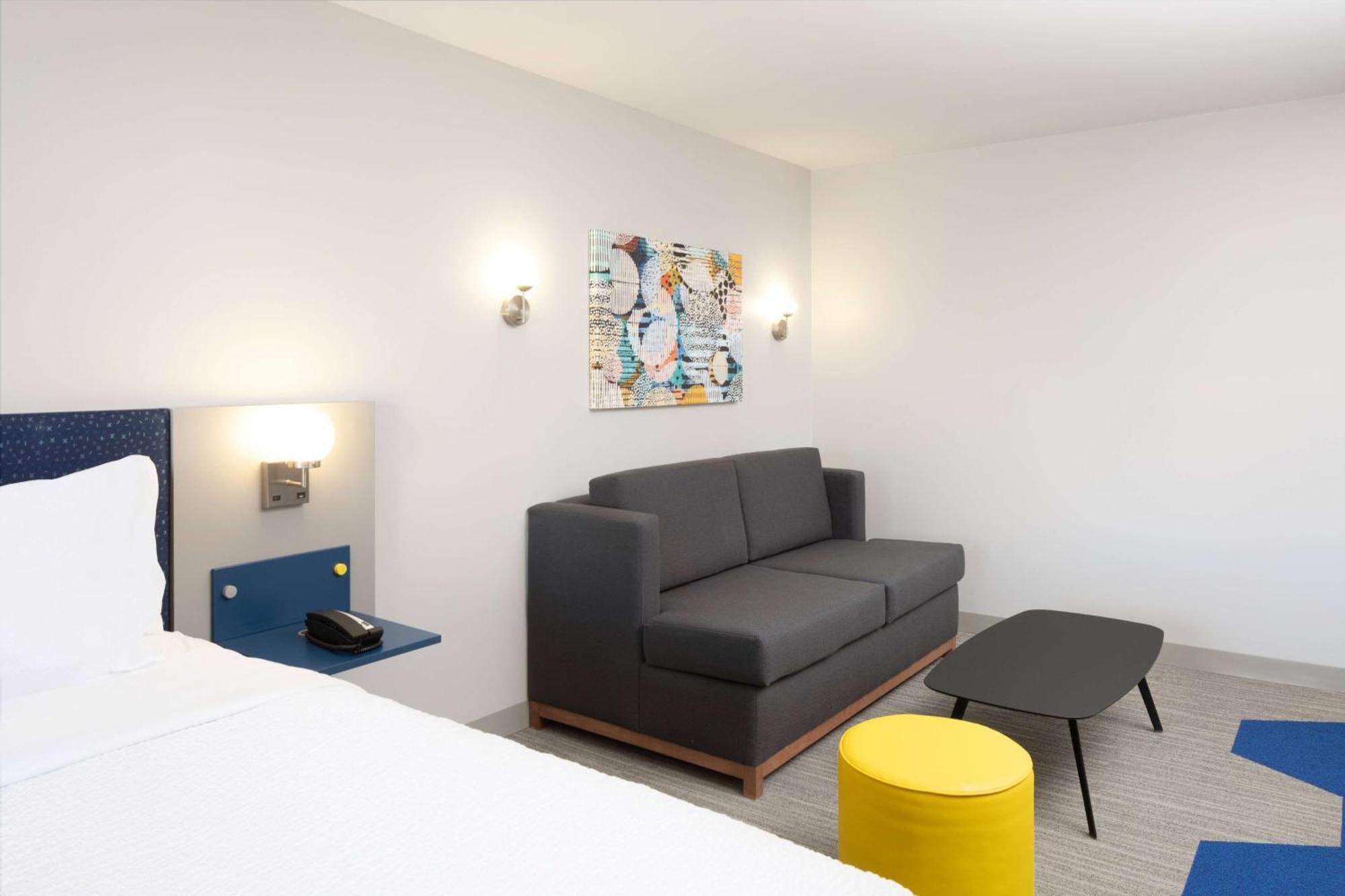 Microtel Inn & Suites By Wyndham Macedon Zewnętrze zdjęcie
